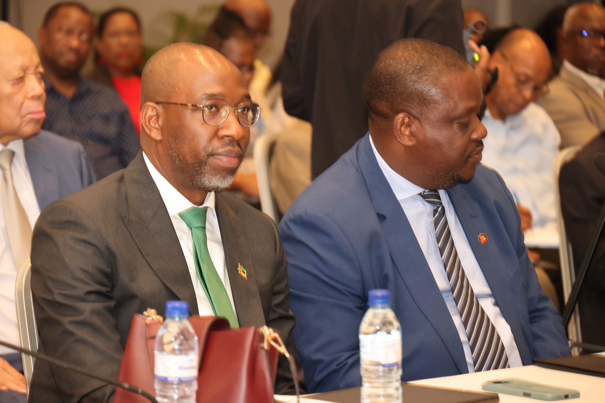 “QUEREMOS ACABAR COM DESMANDOS NA AVIAÇÃO”