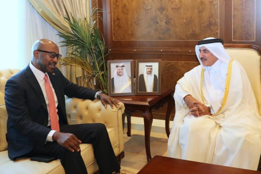 Ministro Magala no Qatar