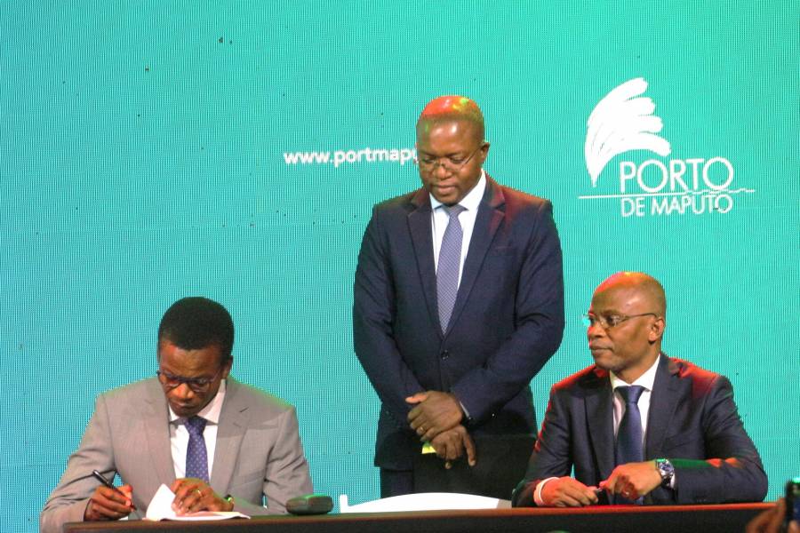 Concessão do Porto de Maputo estendida por mais 25 anos 