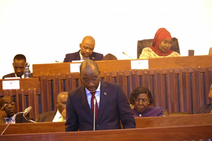 LAM: REFORMAR É UM ACTO DE CORAGEM